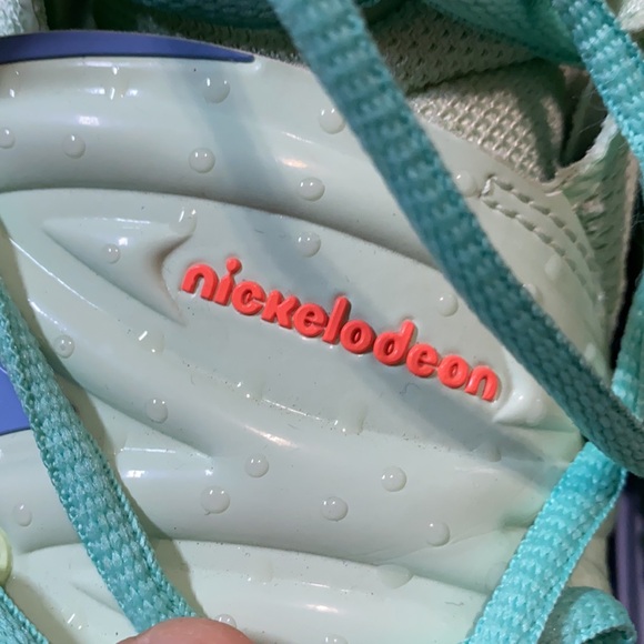 Kyrie 5 SBSP squidward - Picture 9 of 16